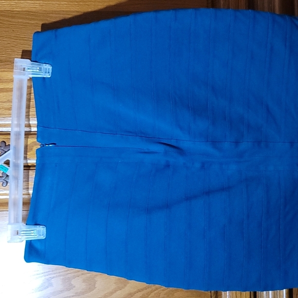 Dark blue/turquoise mini skirt - Picture 3 of 3